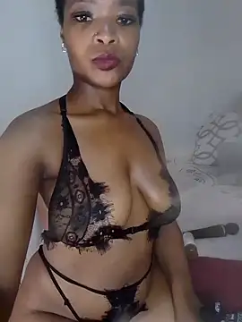 Snapshot of NunuBerry16 chatting on 19, 9, 2025 NunuBerry16 online show from 19, 9, 2025