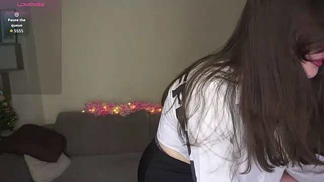 CathrynDail online show from 14, 4, 2026