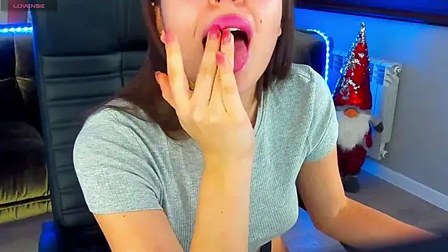 LanaRhoades s online show from 12, 12, 2024