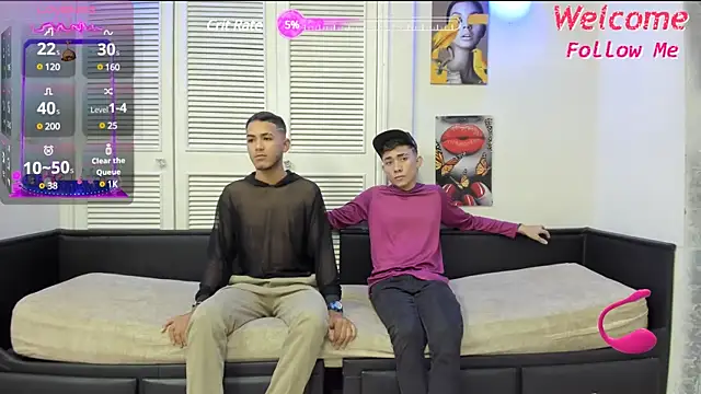 Snapshot of StrawwBoys chatting on 8, 12, 2024 StrawwBoys online show from 8, 12, 2024