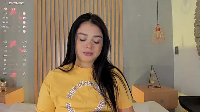 Snapshot of mary_suarez chatting on 27, 1, 2025 mary suarez online show from 27, 1, 2025
