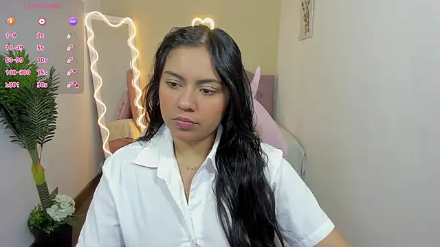 Snapshot of kendra_tay chatting on 24, 1, 2025 kendra tay online show from 24, 1, 2025