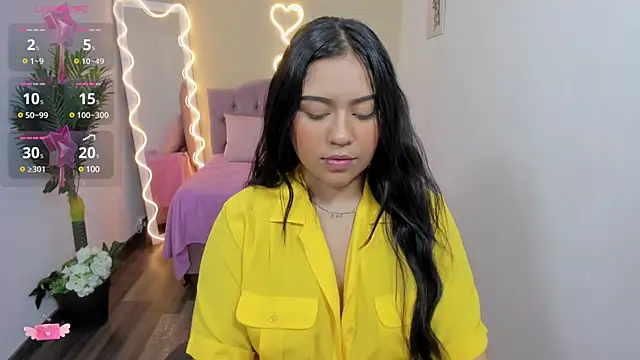 Snapshot of kendra_tay chatting on 3, 2, 2025 kendra tay online show from 3, 2, 2025