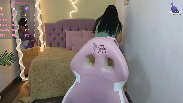 Snapshot of kendra_tay chatting on 11, 3, 2025 kendra tay online show from 11, 3, 2025