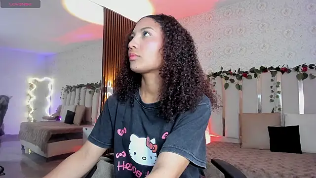 Snapshot of Daphnne_tay chatting on 20, 2, 2026 Daphnne tay online show from 20, 2, 2026