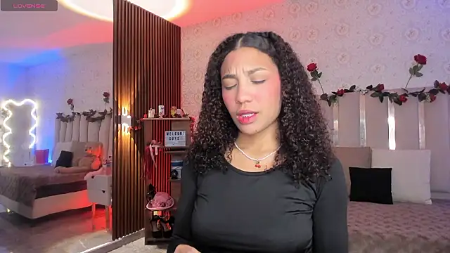 Snapshot of Daphnne_tay chatting on 23, 2, 2026 Daphnne tay online show from 23, 2, 2026