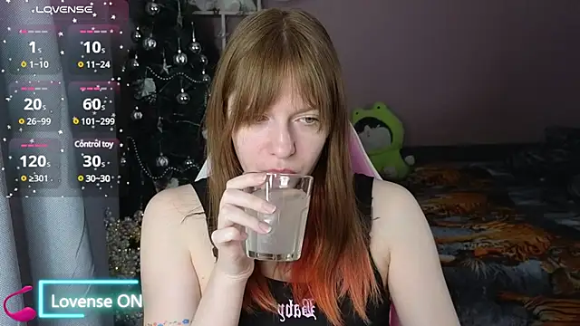 CassieJuice69 online show from 22, 1, 2025