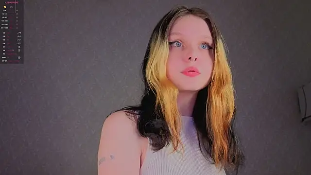 Snapshot of Hi_Kitti chatting on 27, 5, 2026 Hi Kitti online show from 27, 5, 2026