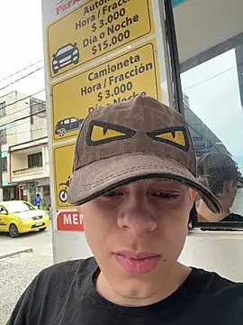 Snapshot of Daddyrich_632 chatting on 28, 11, 2025 Daddyrich 632 online show from 28, 11, 2025