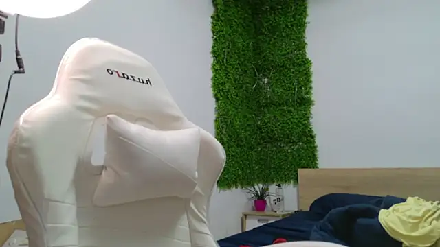 Snapshot of Lorennameliyy chatting on 22, 3, 2025 Lorennameliyy online show from 22, 3, 2025