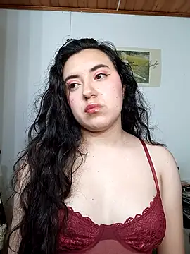 Emi chik online show from 28, 11, 2025