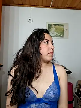 Snapshot of Emi_chik chatting on 24, 7, 2026 Emi chik online show from 24, 7, 2026