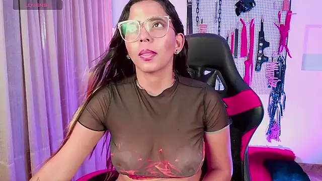 Megaan Greey online show from 6, 10, 2025