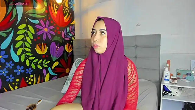 Sweet hot mia online show from 13, 2, 2025