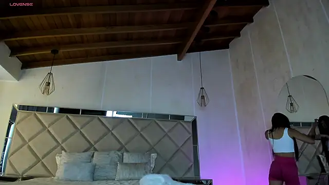 KatieNolan 1 online show from 10, 2, 2025