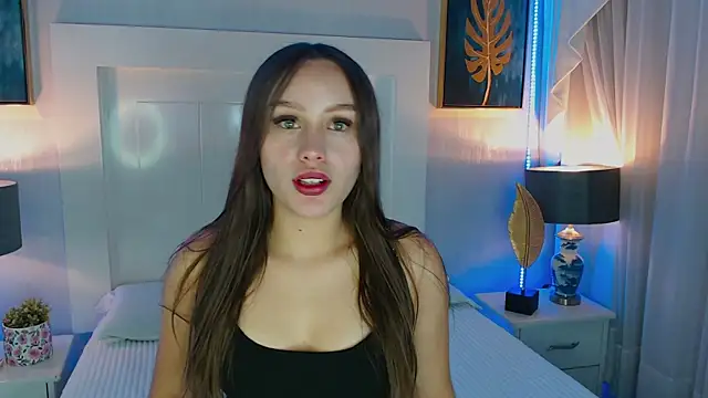 Ivyy Crystal online show from 15, 12, 2025