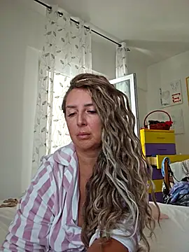 MariaRichi  online show from 1, 10, 2025