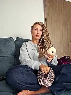 MariaRichi  online show from 7, 10, 2025