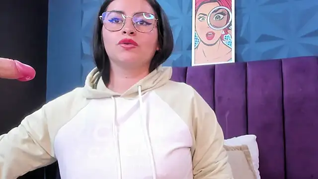NicoleJonss online show from 16, 5, 2026