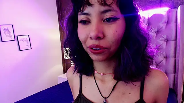 Snapshot of Akane_Uwu chatting on 17, 2, 2025 Akane Uwu online show from 17, 2, 2025