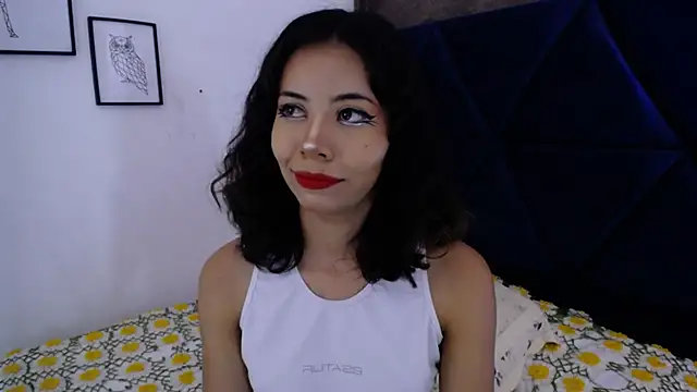 Snapshot of Akane_Uwu chatting on 8, 10, 2025 Akane Uwu online show from 8, 10, 2025