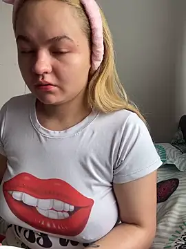 Naiara Sex  online show from 13, 4, 2026