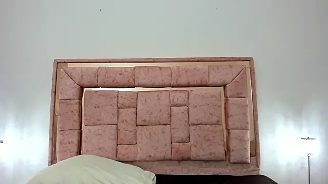 Snapshot of zoee_lovv chatting on 24, 1, 2025 zoee lovv online show from 24, 1, 2025