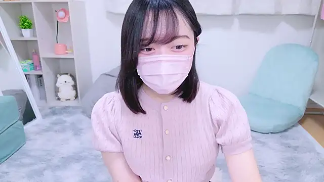 Snapshot of Yurie_ chatting on 4, 12, 2024 Yurie online show from 4, 12, 2024
