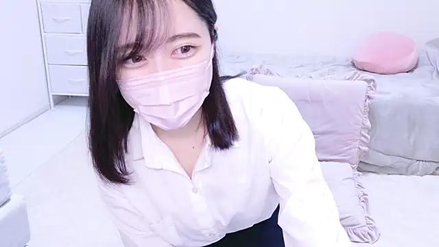 Snapshot of Yurie_ chatting on 2, 2, 2025 Yurie online show from 2, 2, 2025