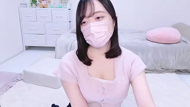 Snapshot of Yurie_ chatting on 8, 2, 2025 Yurie online show from 8, 2, 2025