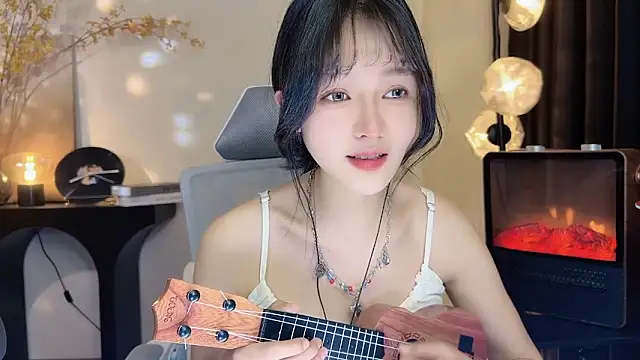 xiaodaibabyy online show from 6, 1, 2025