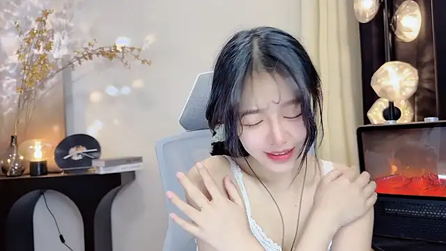 xiaodaibabyy online show from 13, 1, 2025