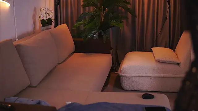 GinaValentinna online show from 21, 2, 2025