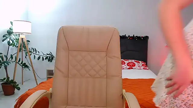 Snapshot of NaughtyNylonFeet chatting on 20, 12, 2024 NaughtyNylonFeet online show from 20, 12, 2024