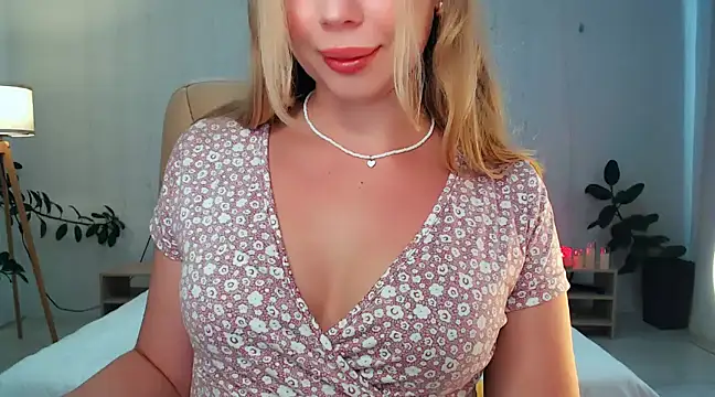 Snapshot of NaughtyNylonFeet chatting on 27, 12, 2024 NaughtyNylonFeet online show from 27, 12, 2024