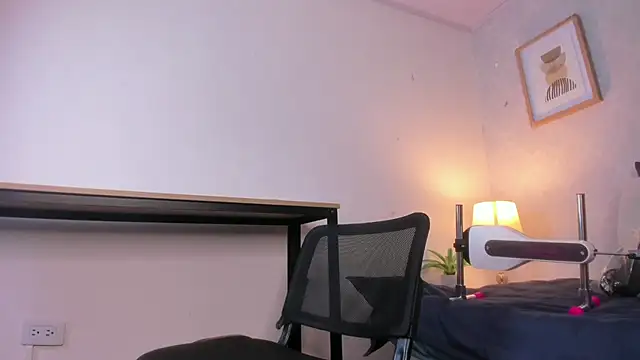 Caroline dh online show from 14, 4, 2026