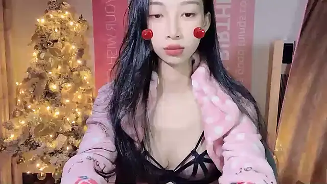 Snapshot of Lili-2 chatting on 23, 12, 2024 Lili-2 online show from 23, 12, 2024