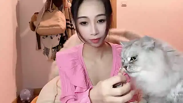 Snapshot of Lili-2 chatting on 13, 1, 2025 Lili-2 online show from 13, 1, 2025