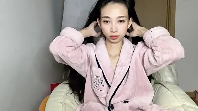 Snapshot of Lili-2 chatting on 22, 1, 2025 Lili-2 online show from 22, 1, 2025
