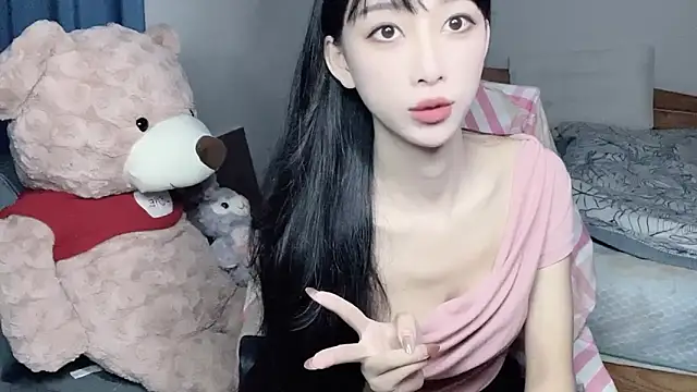 Snapshot of Lili-2 chatting on 27, 9, 2025 Lili-2 online show from 27, 9, 2025