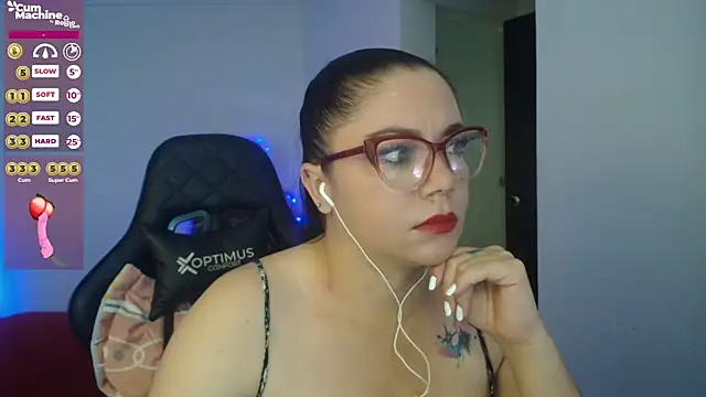 Snapshot of Madame_Shein_ chatting on 4, 12, 2024 Madame Shein  online show from 4, 12, 2024
