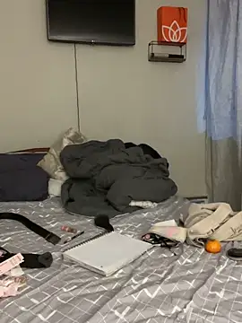 AleFantasy0001 online show from 17, 10, 2025