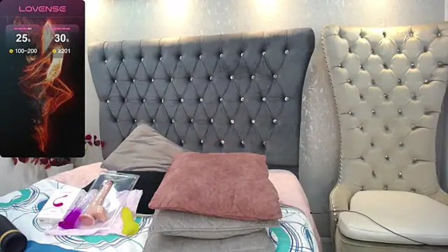 Snapshot of Melodi_Roux chatting on 29, 1, 2025 Melodi Roux online show from 29, 1, 2025