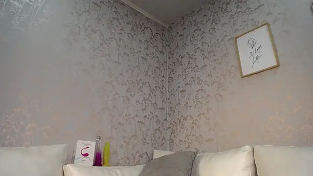 Snapshot of Melodi_Roux chatting on 21, 3, 2025 Melodi Roux online show from 21, 3, 2025