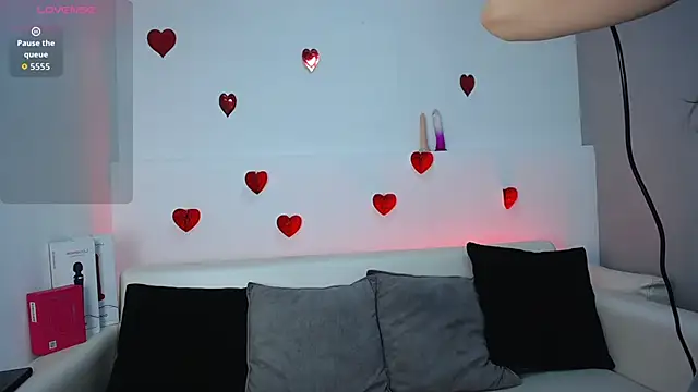 Melodi Roux online show from 3, 3, 2026