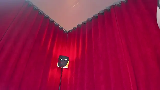 Snapshot of HakuRukushka chatting on 6, 1, 2025 HakuRukushka online show from 6, 1, 2025