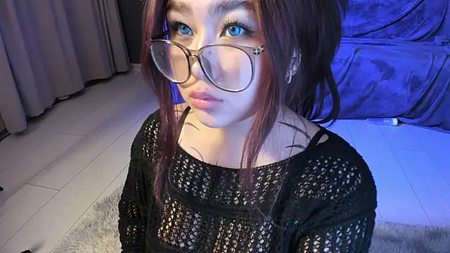 Yuriko May online show from 29, 1, 2025