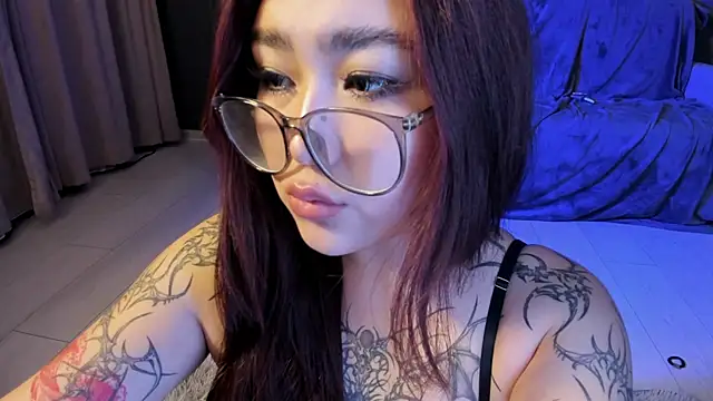 Yuriko May online show from 7, 2, 2025