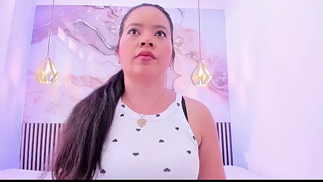 EvelynSweet1 online show from 22, 9, 2025