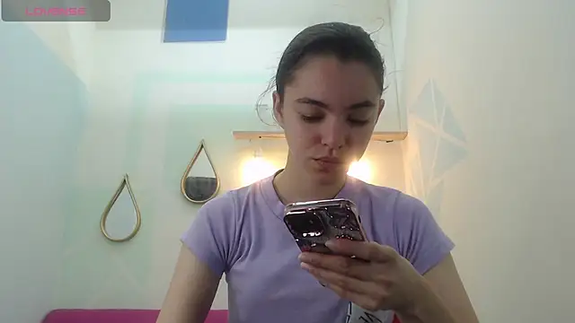 Mia-kalinfa online show from 14, 2, 2025